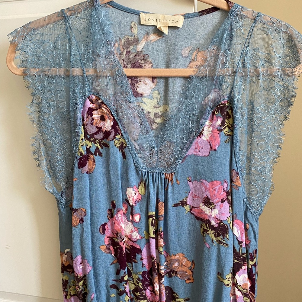 Love stitch blouse sz M